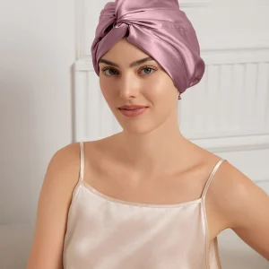 Bonnet en pure soie 22Momme avec nœud à l’avant et bouton réglable