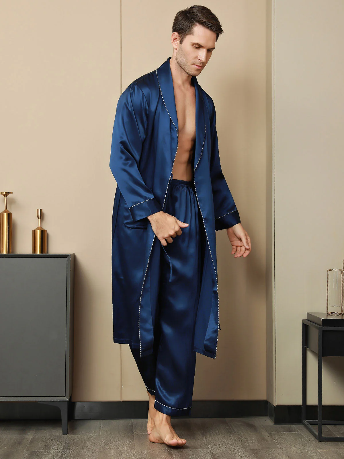 Peignoir Ceinturée Contrastante En Pure Soie (Sans Pantalon) – Image 9