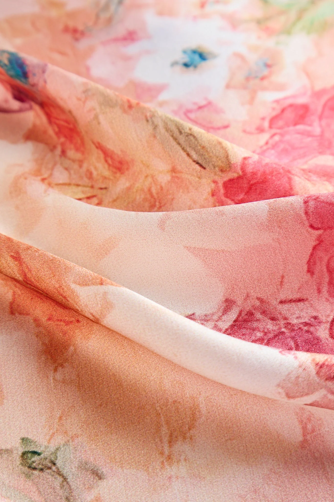 Pure Silk Floral Bliss Square Scarf - Taille 53x53cm – Image 3