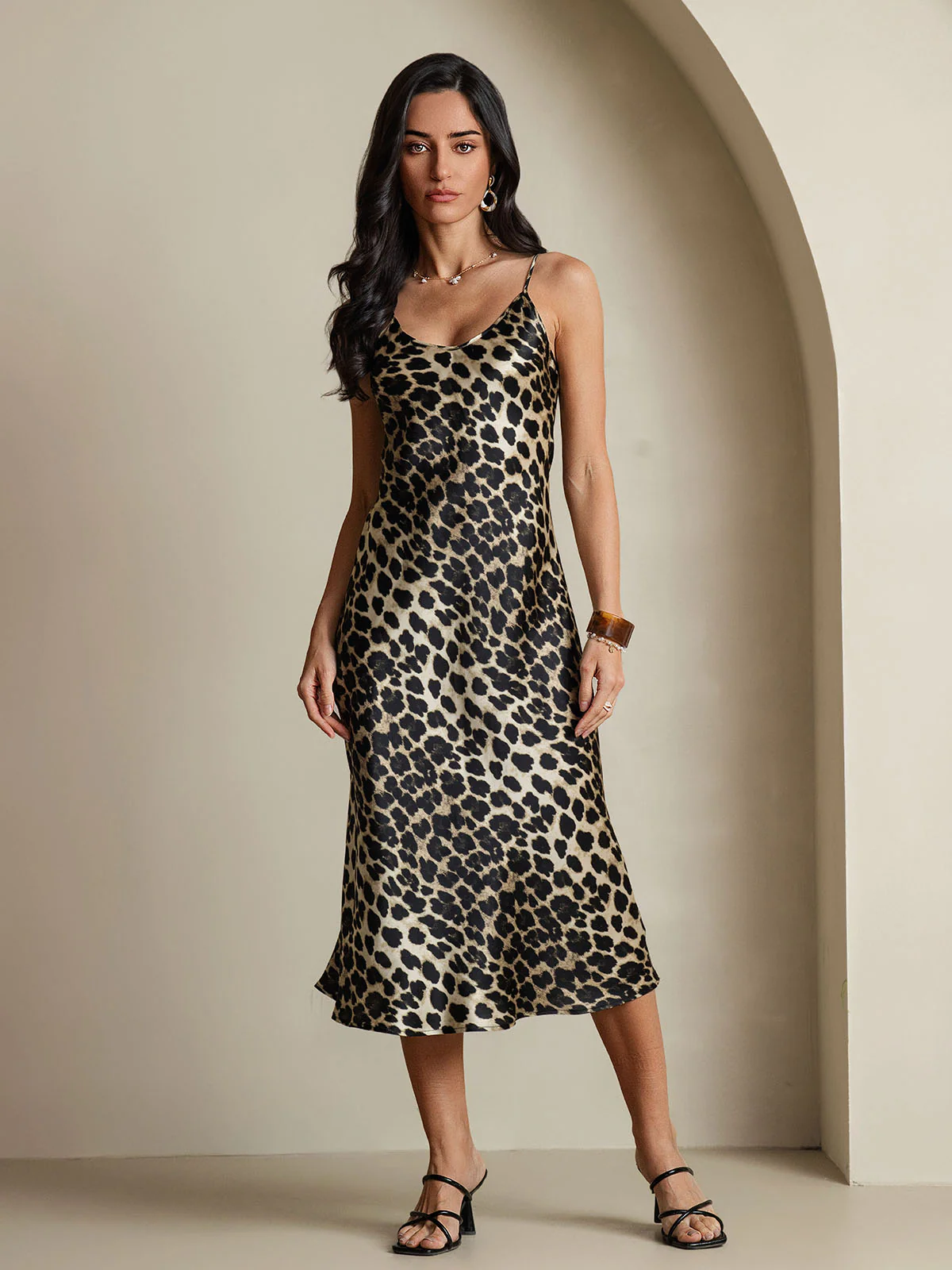 Robe Midi En Soie Pure Imprimé Léopard À Bretelles Spaghetti Col V