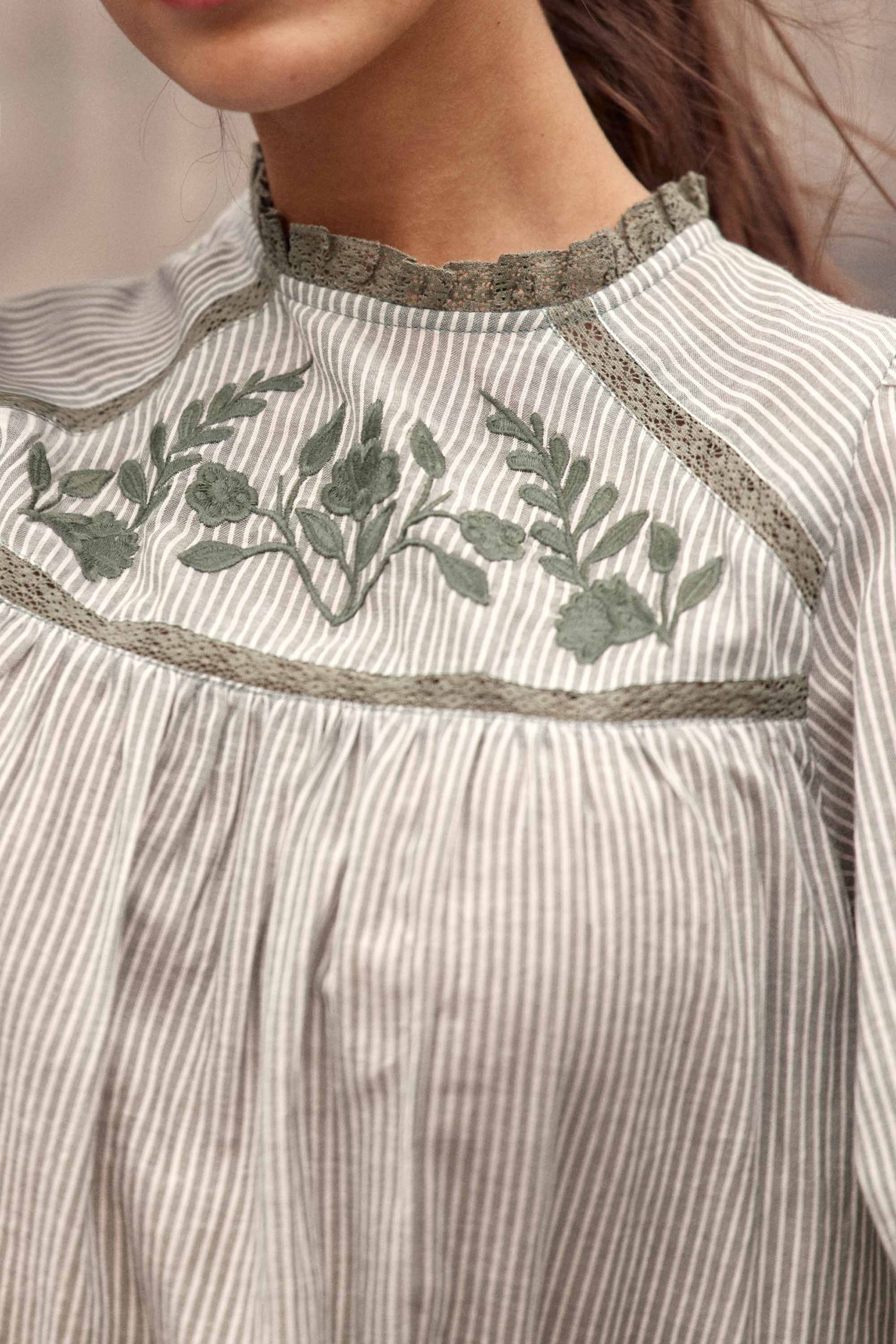 Blouse ample verte à broderies - Birtin – Image 3
