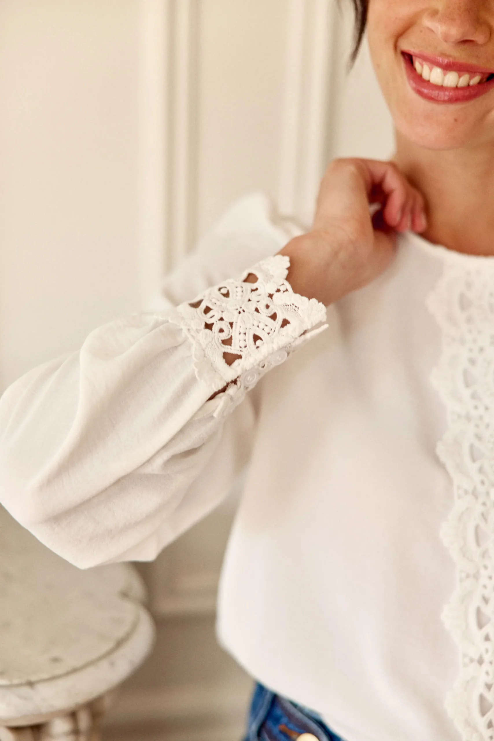 Blouse dentelle écrue - Briella – Image 3