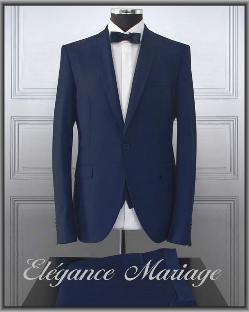 Costume de marié trois pièces cintré bleu foncé