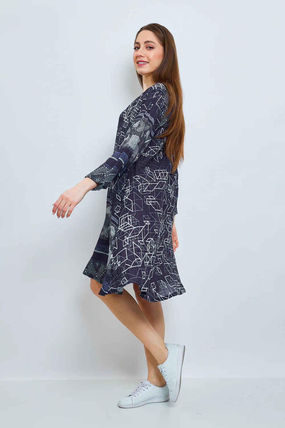Robe bleue avec des mosaïques – Image 2