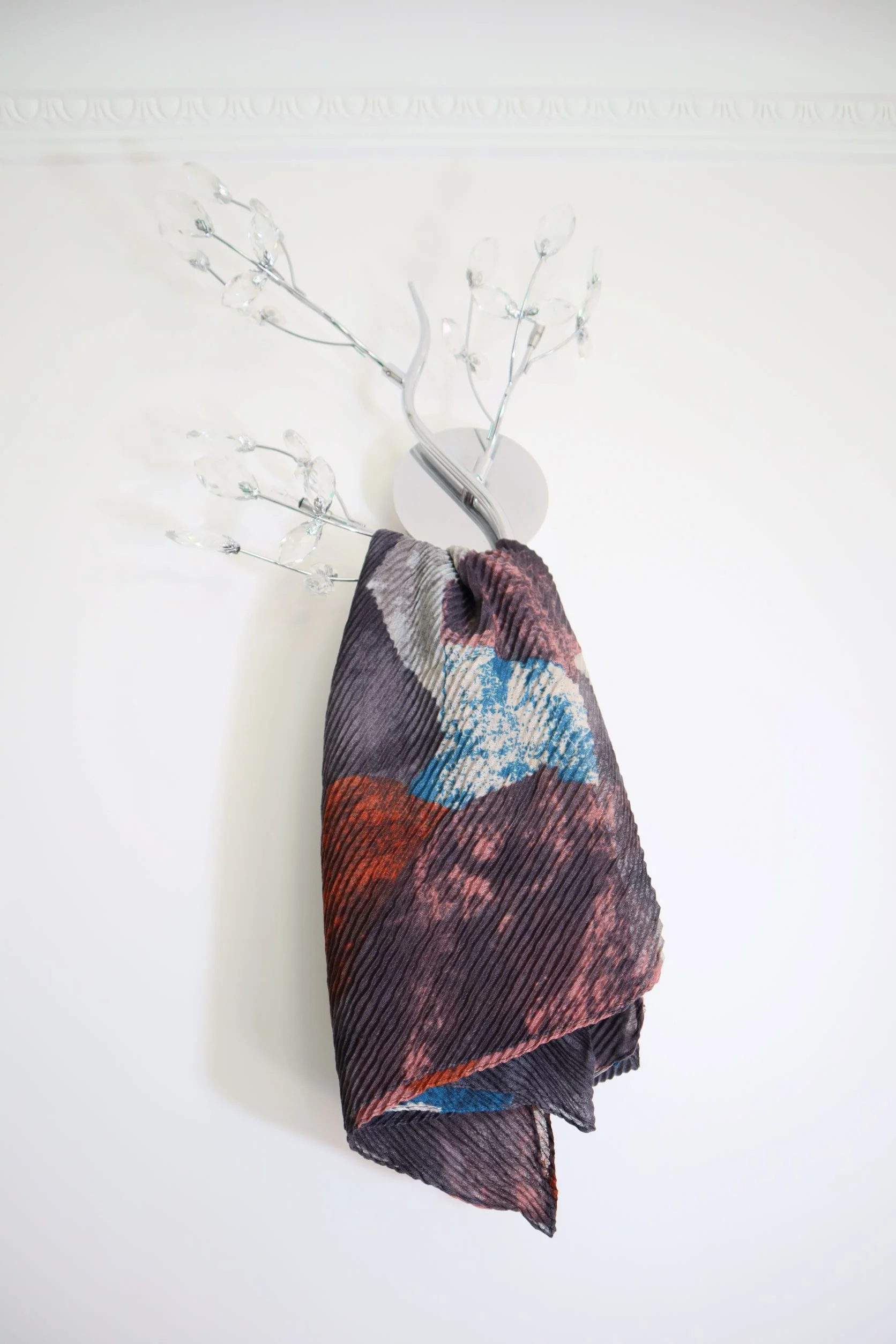 Foulard coloré à effet rétracté
