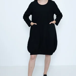 Robe noire ballon