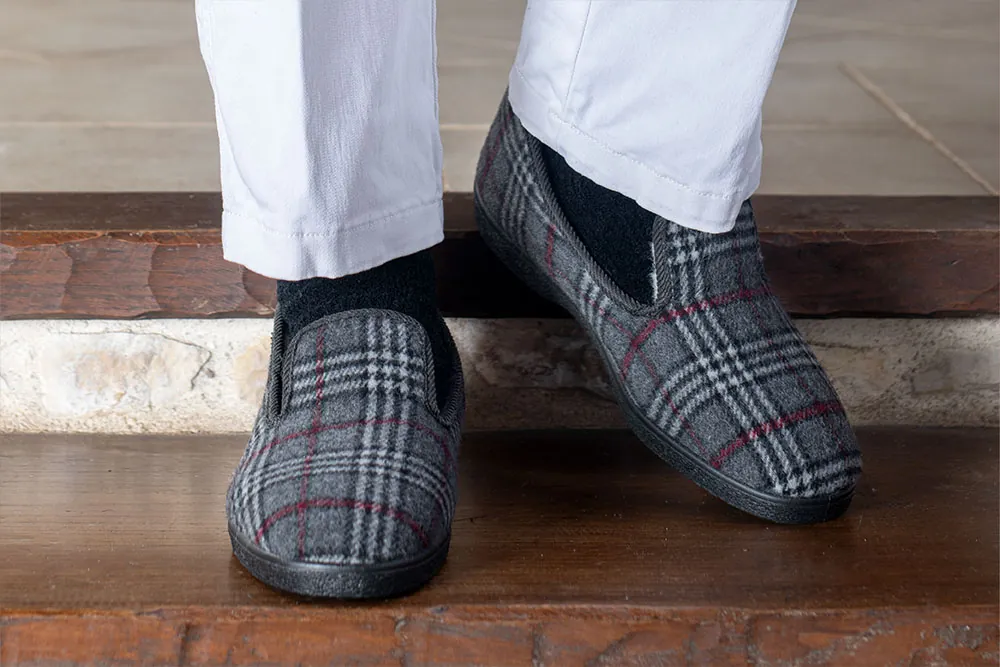 Chausson gris PRILAINE pour Femme ou Homme