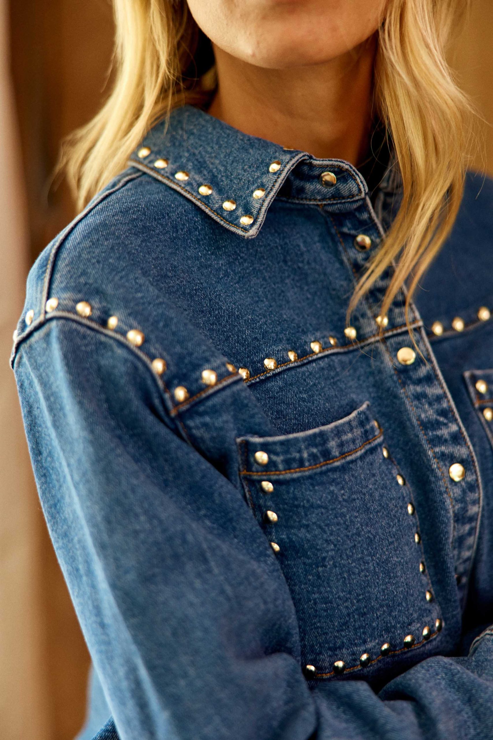 Surchemise denim à studs - Vlema – Image 4