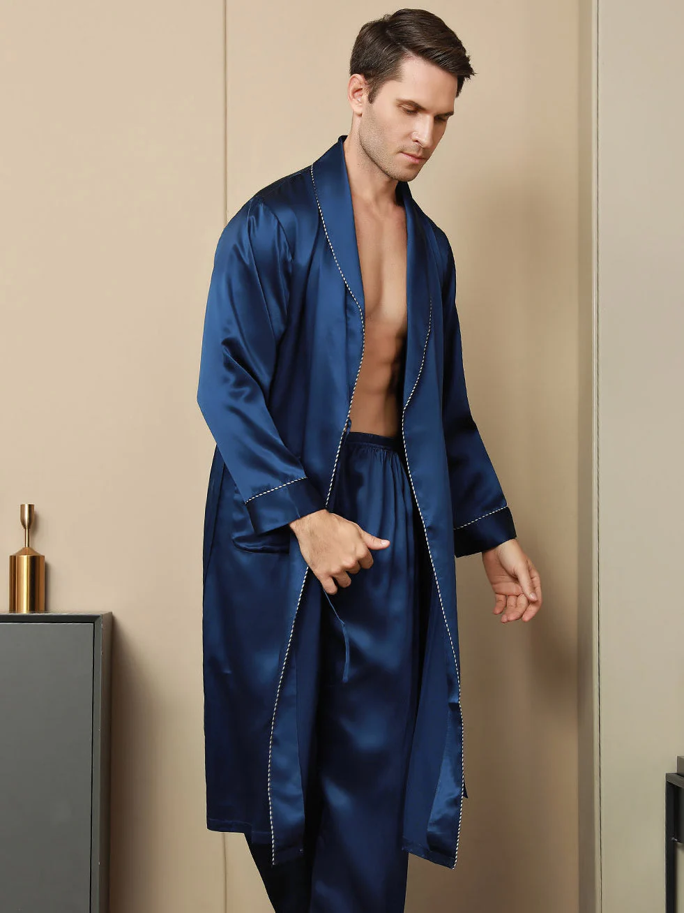 Peignoir Ceinturée Contrastante En Pure Soie (Sans Pantalon) – Image 3
