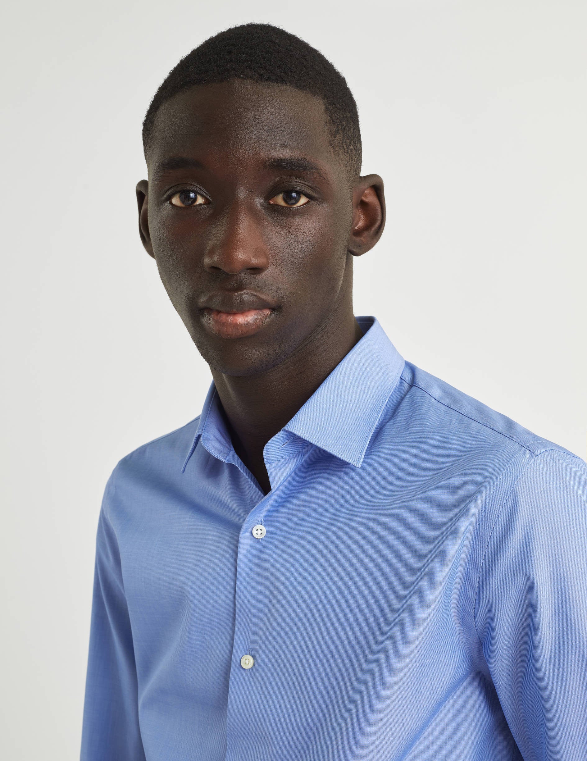 Chemise Ajustée bleue – Image 6